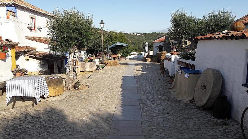 Clica para uma verso maior

Nome:	42419127_2228364973903668_1381304105649045504_n.jpg
Visto:	42
Tamanho	123,6 KB
ID:	367432